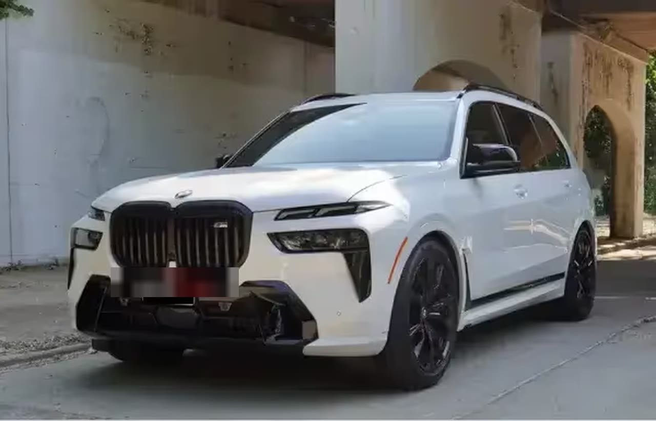 Alquiler BMW X7 M60i en Barcelona