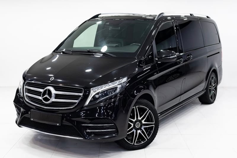 Mercedes-Benz Clase V de alquiler en Barcelona