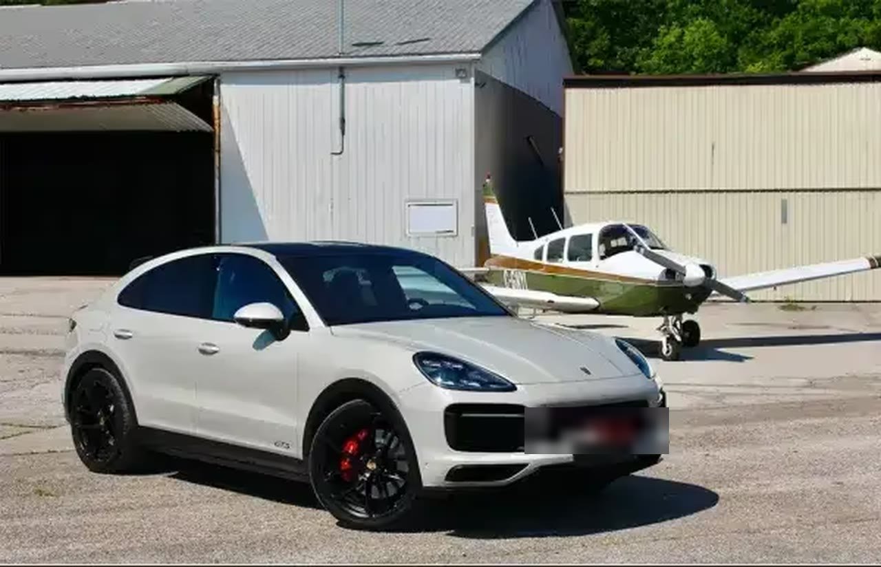 Alquiler Porsche Cayenne GTS Coupé en Barcelona